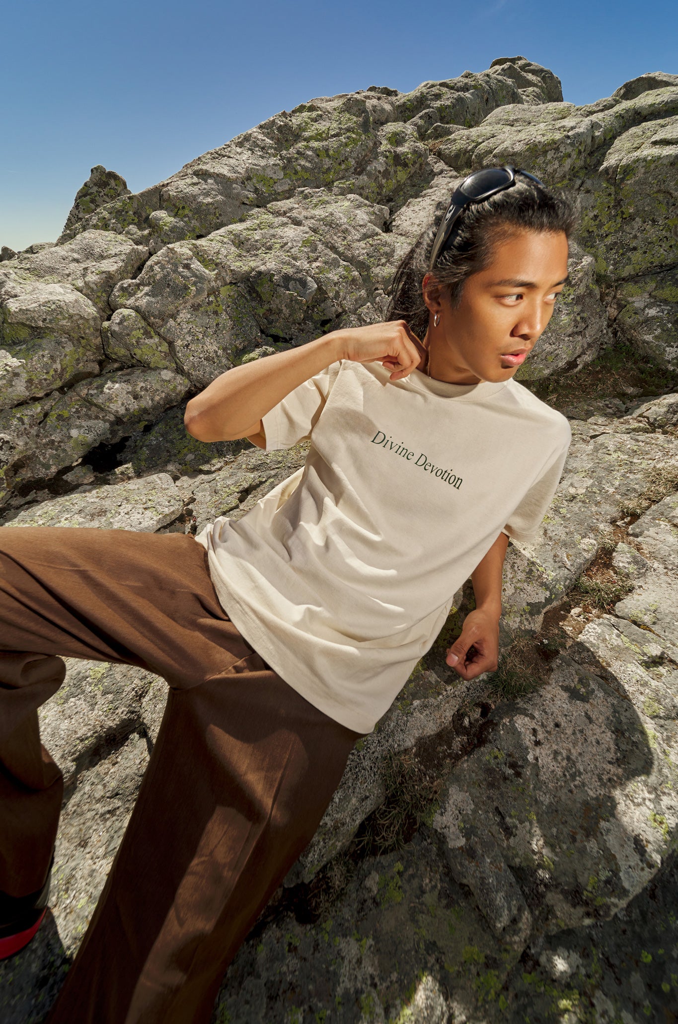 DIVINE DEVOTION TEE
